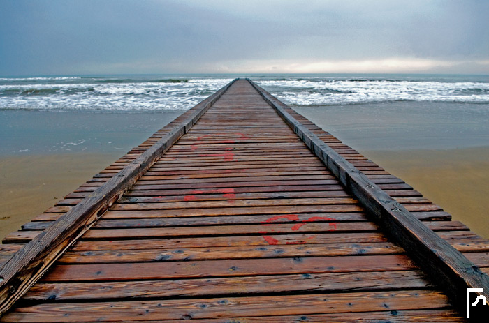 The road toward the horizon