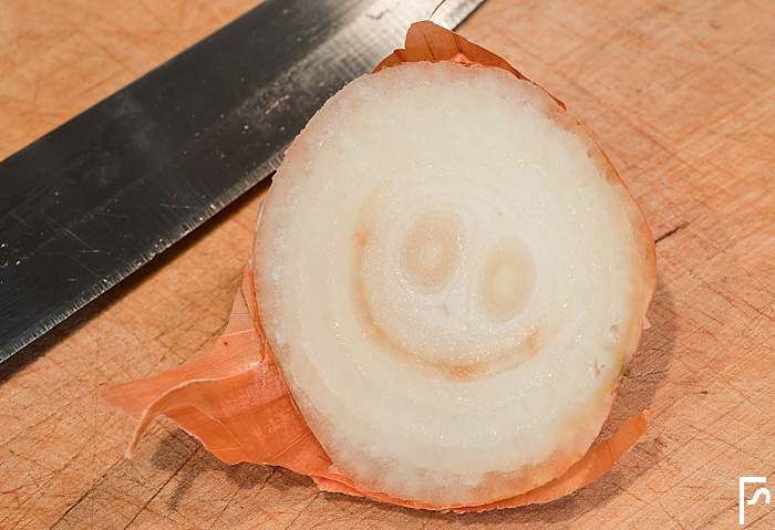 The smiling onion